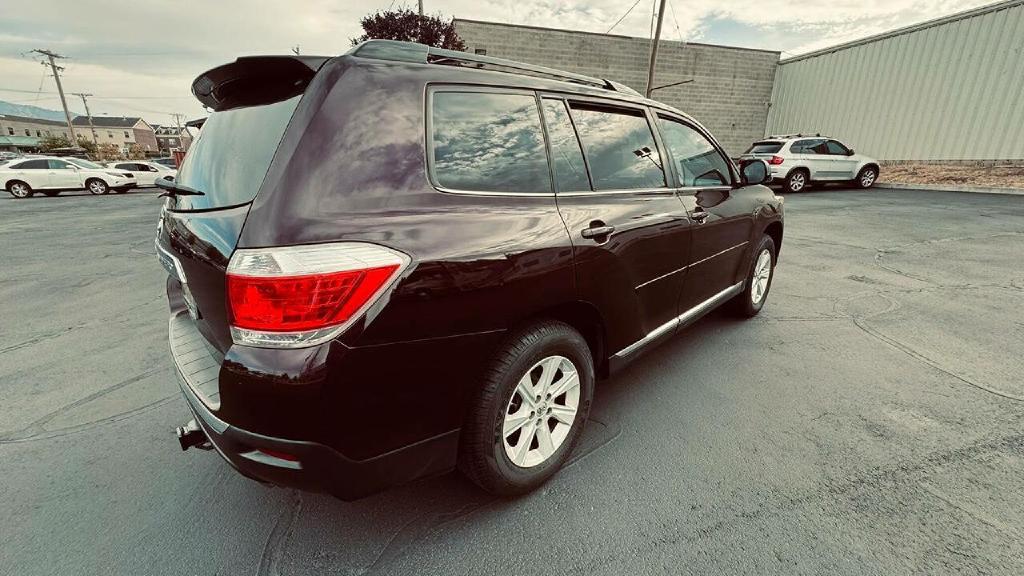 Photo 4 of this TOYOTA HIGHLANDER