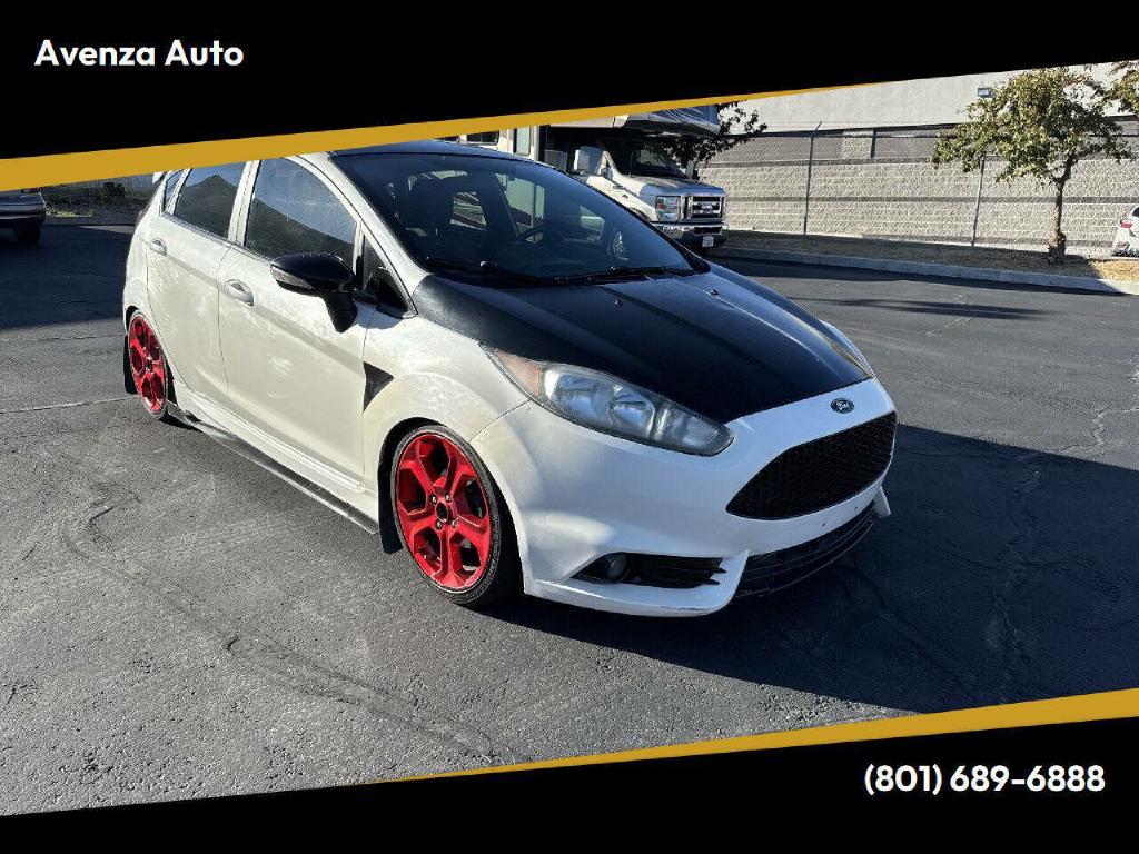 Photo 3 of this FORD FIESTA