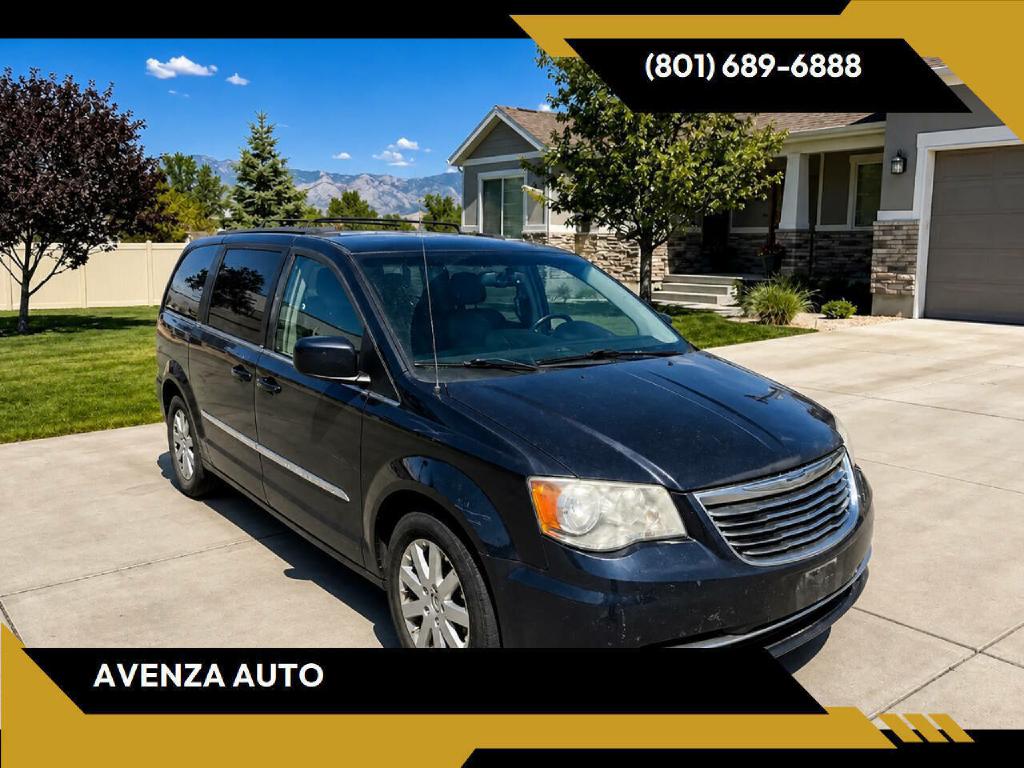 2014 CHRYSLER TOWN AND COUNTR
