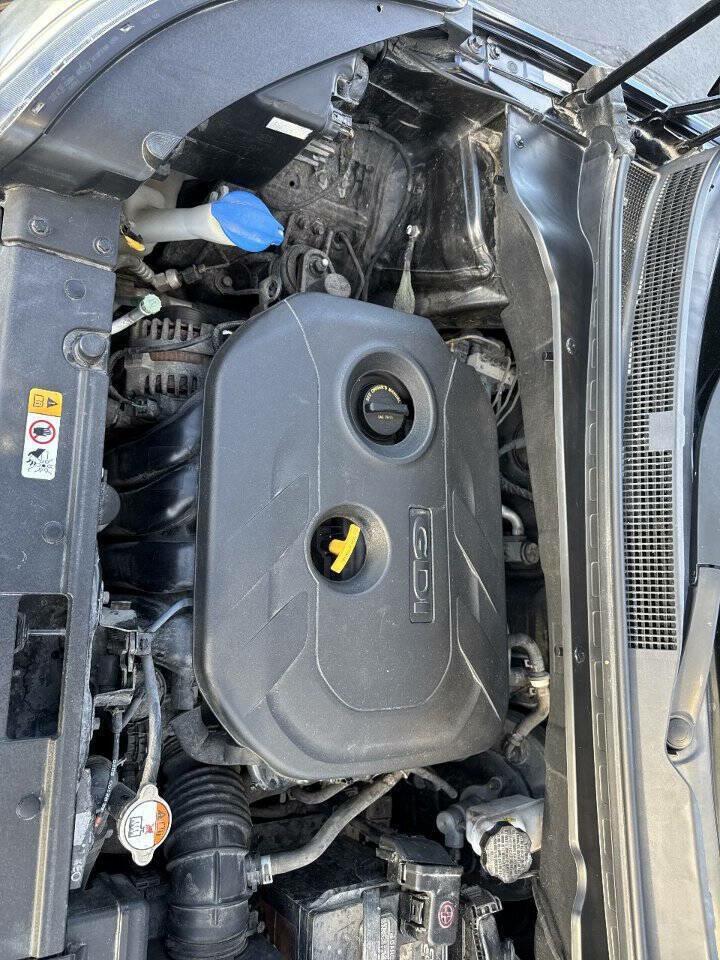 Photo 14 of this KIA SOUL