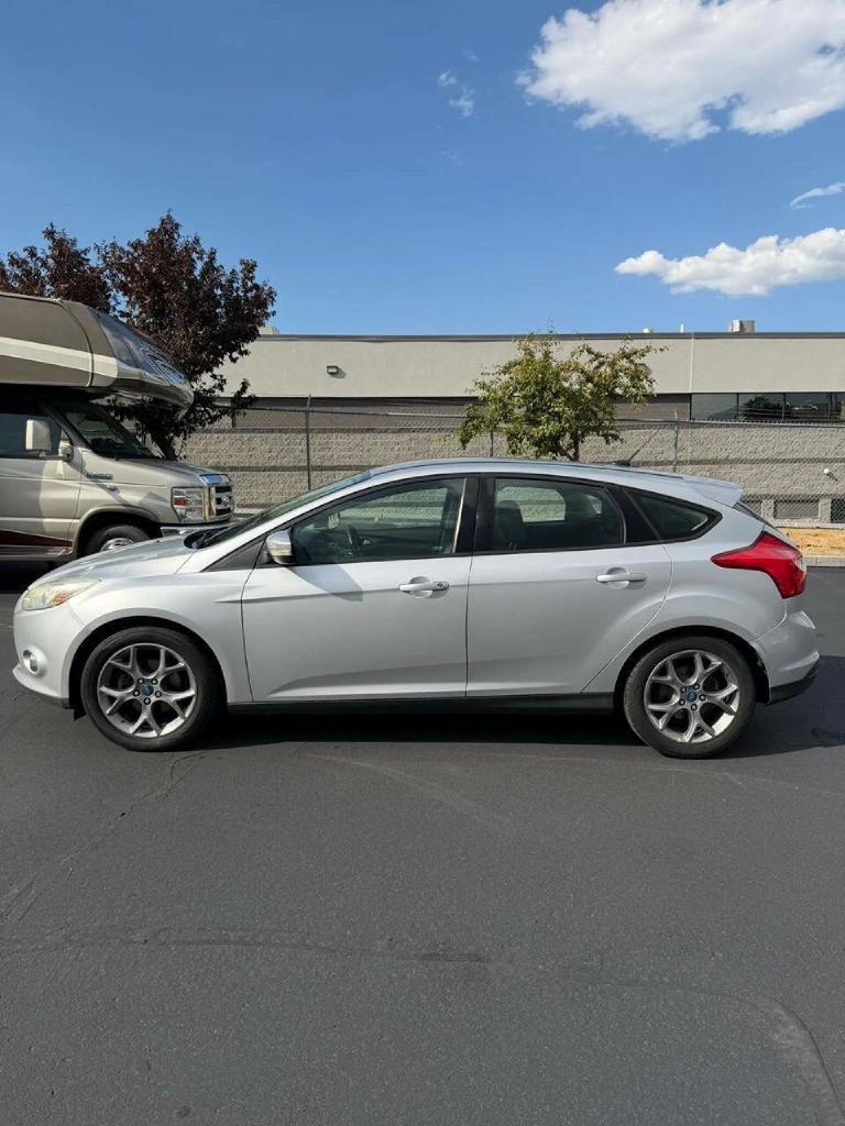 Photo 7 of this FORD FOCUS