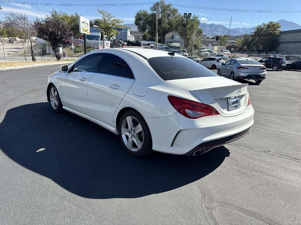 Photo 4 of this MERCEDES-BENZ CLA