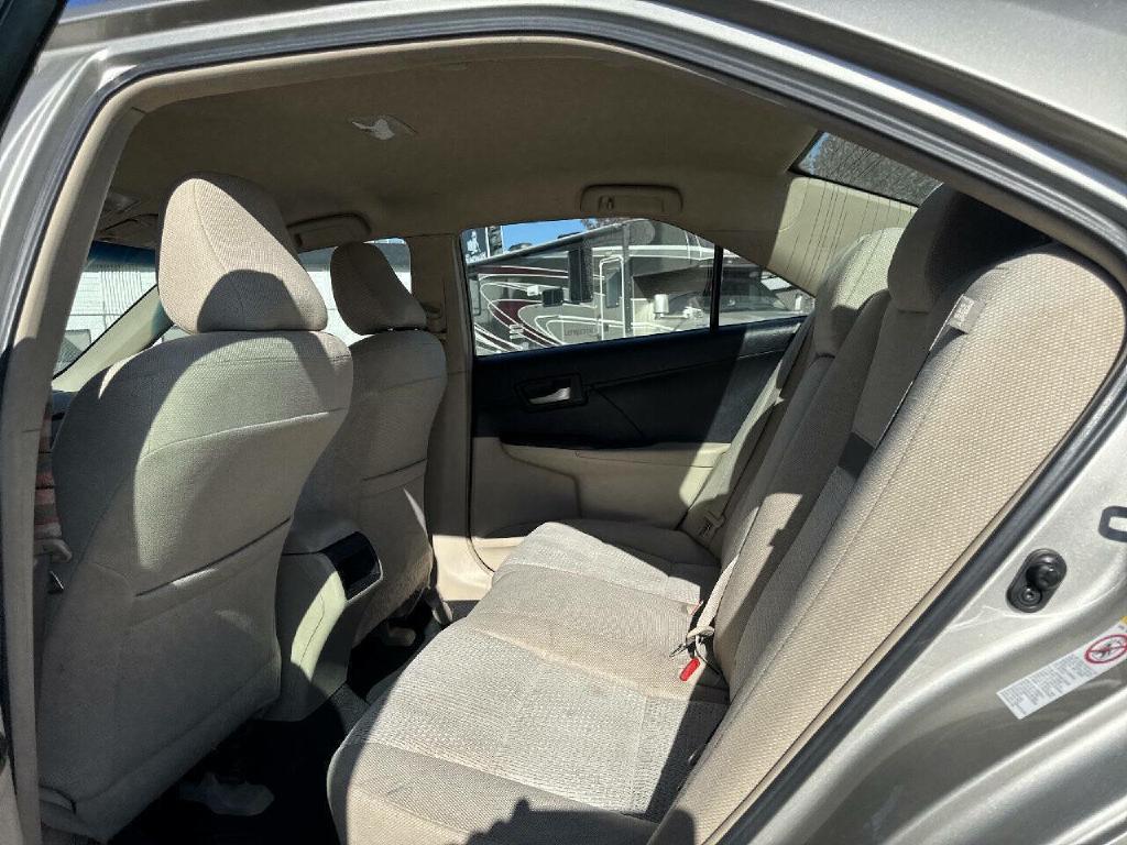Photo 11 of this TOYOTA CAMRY
