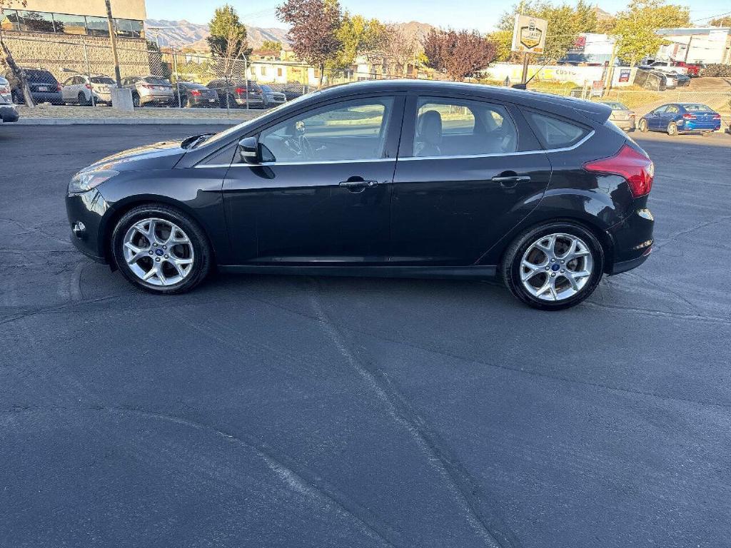 Photo 4 of this FORD FOCUS