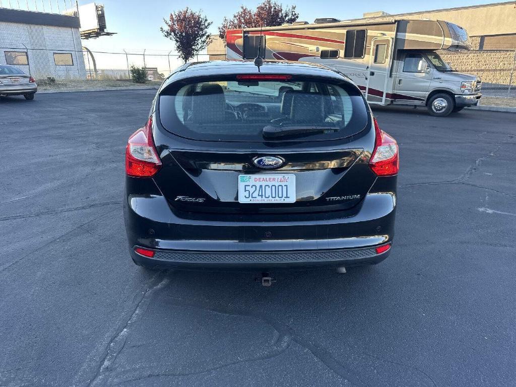 Photo 7 of this FORD FOCUS