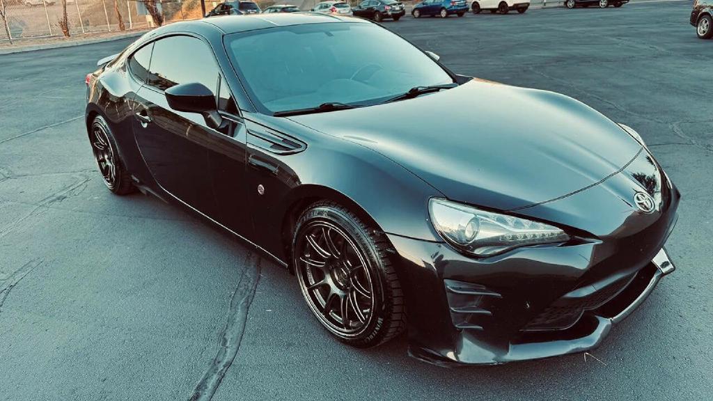 Photo 2 of this TOYOTA 86