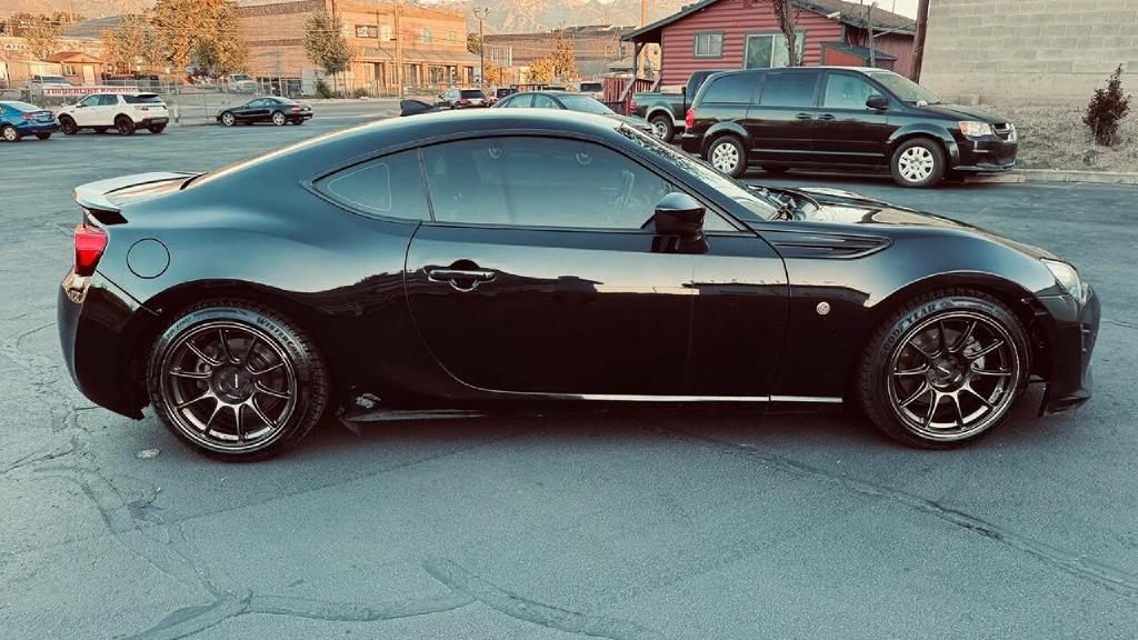 Photo 3 of this TOYOTA 86