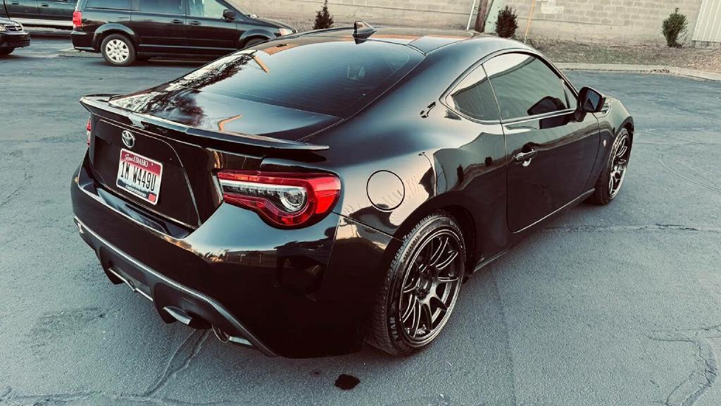 Photo 4 of this TOYOTA 86