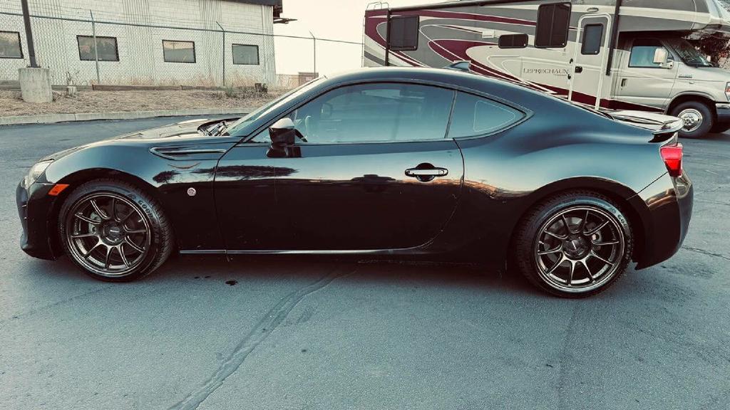 Photo 7 of this TOYOTA 86