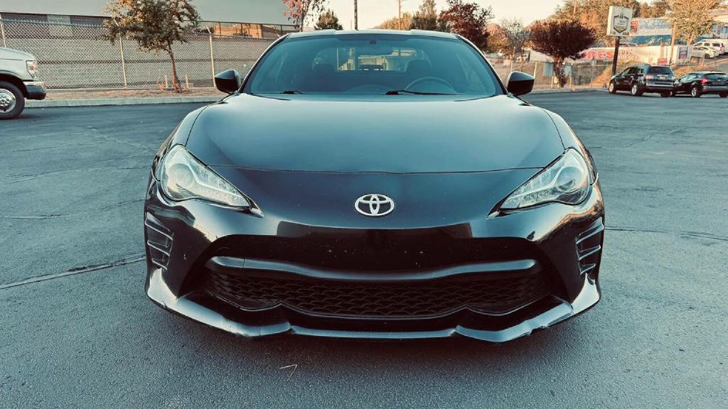 Photo 9 of this TOYOTA 86