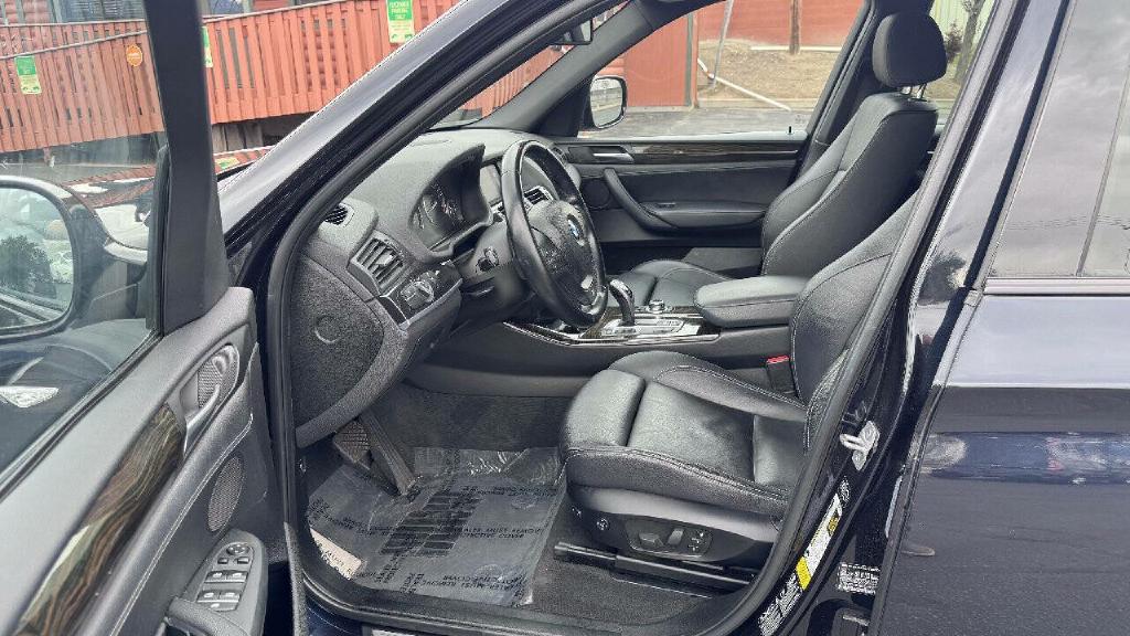 Photo 10 of this BMW X3