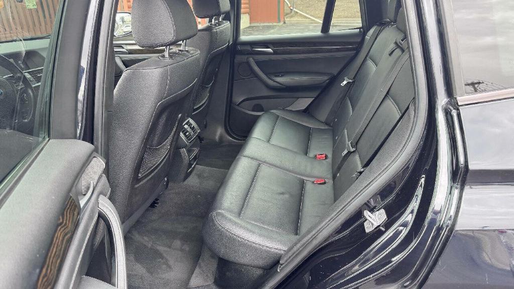 Photo 11 of this BMW X3