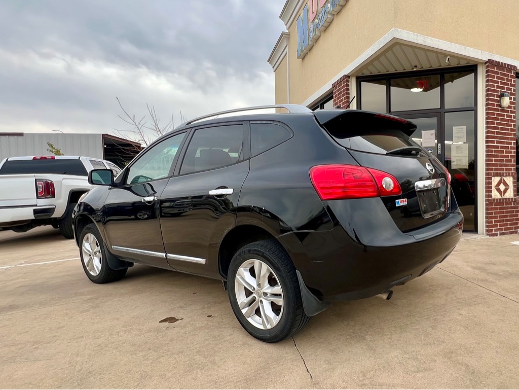 Photo 4 of this NISSAN ROGUE SELECT