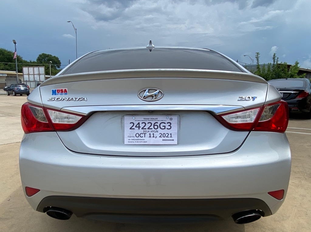 Photo 8 of this HYUNDAI SONATA
