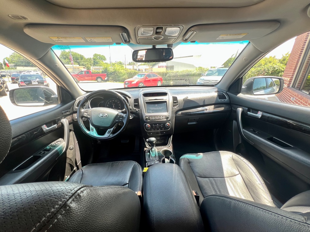 Photo 6 of this KIA SORENTO