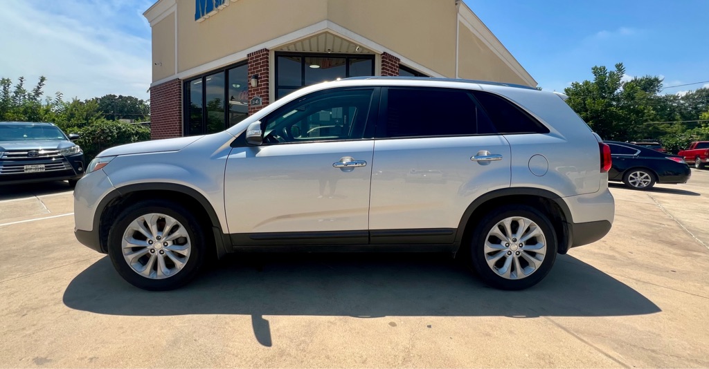 Photo 3 of this KIA SORENTO