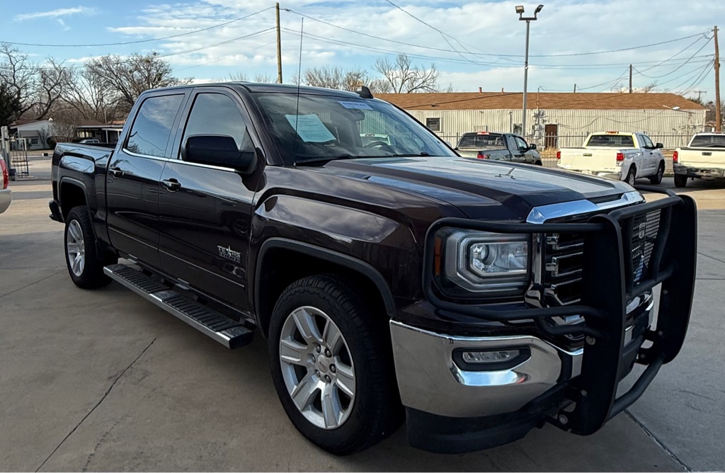 Photo 3 of this GMC SIERRA