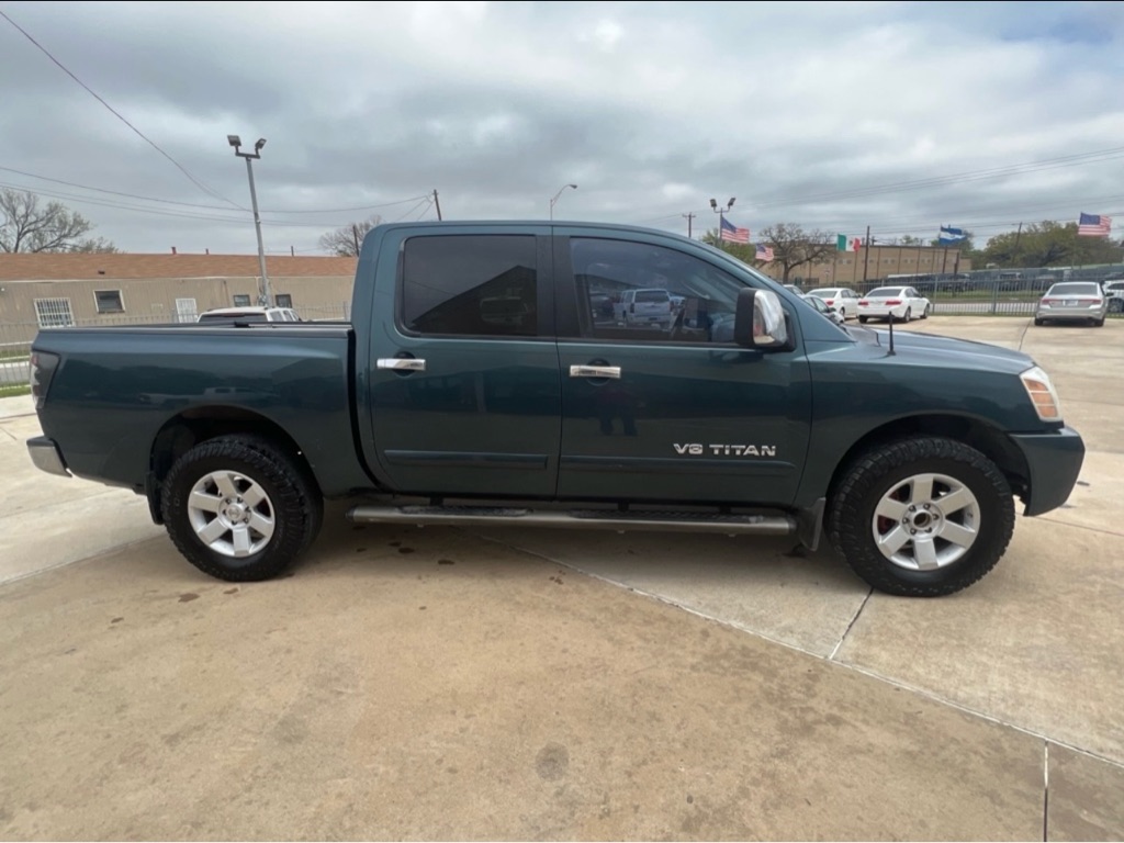 Photo 4 of this NISSAN TITAN