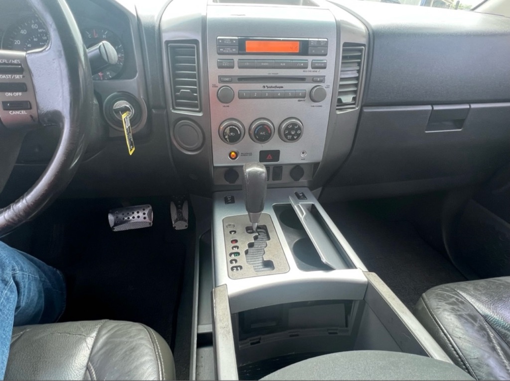Photo 9 of this NISSAN TITAN