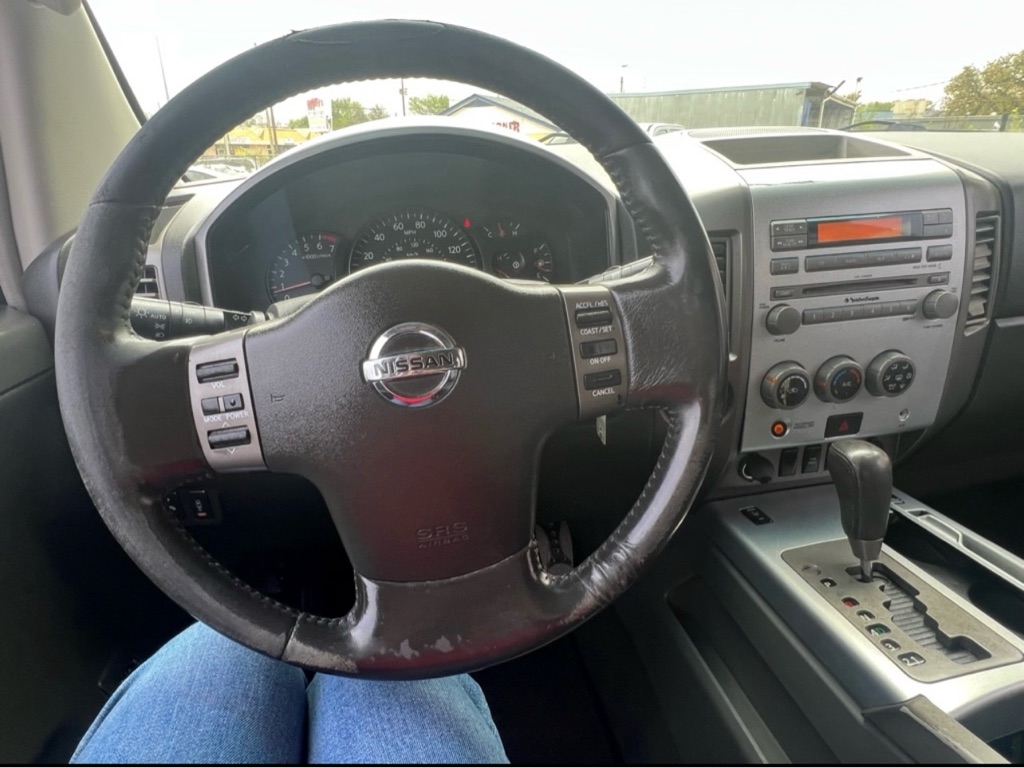 Photo 6 of this NISSAN TITAN