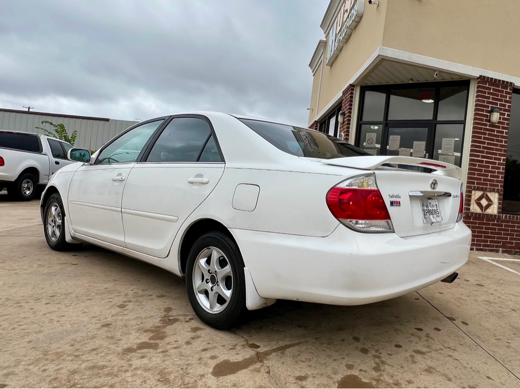 Photo 4 of this TOYOTA CAMRY