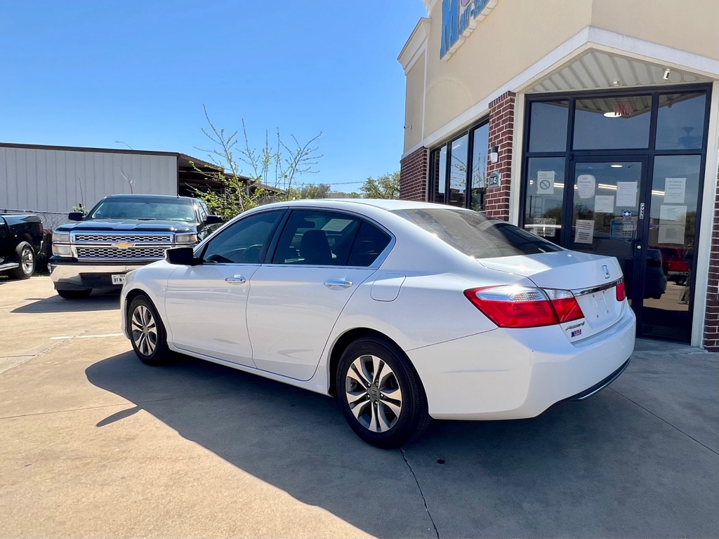 Photo 4 of this HONDA ACCORD