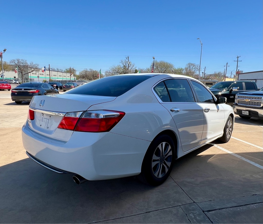 Photo 6 of this HONDA ACCORD