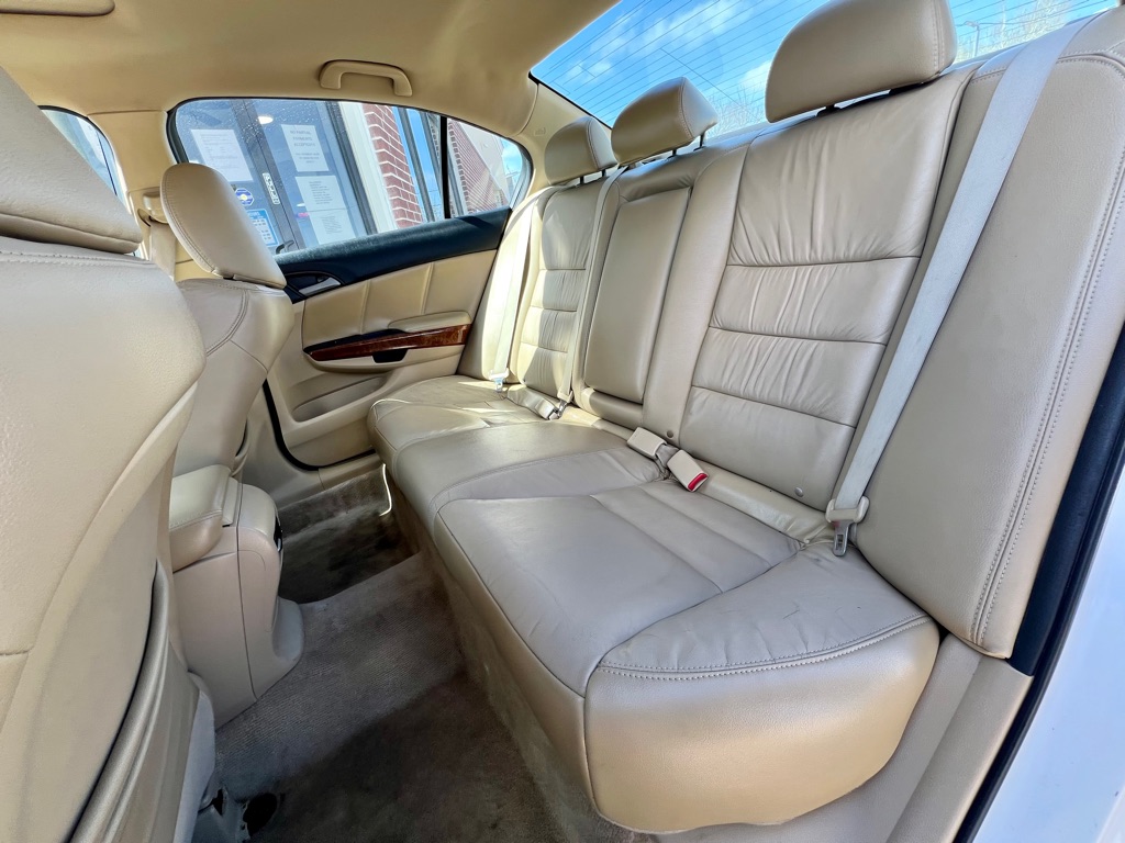 Photo 13 of this HONDA ACCORD