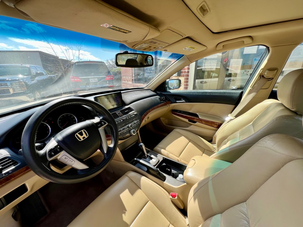 Photo 8 of this HONDA ACCORD