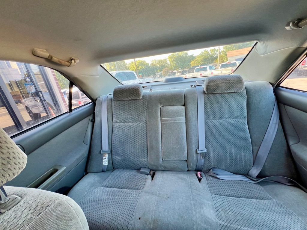 Photo 13 of this TOYOTA CAMRY