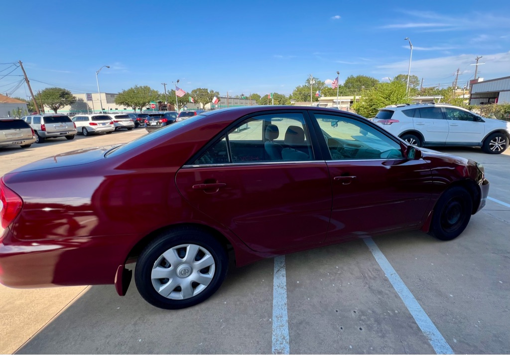 Photo 7 of this TOYOTA CAMRY
