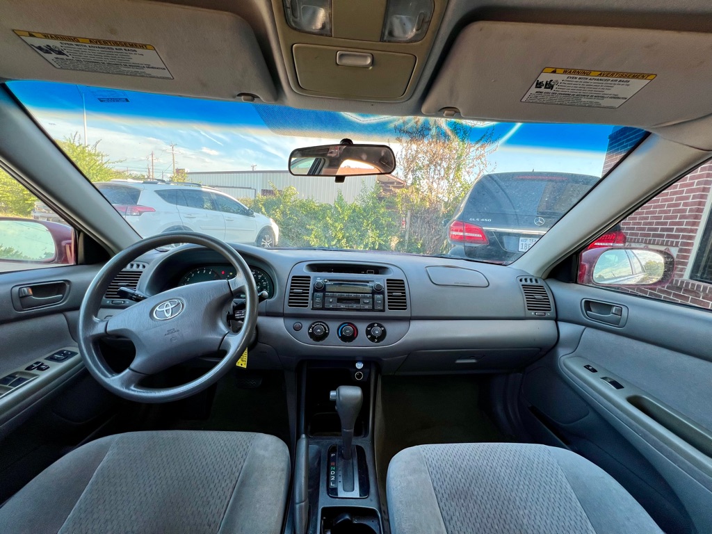 Photo 9 of this TOYOTA CAMRY
