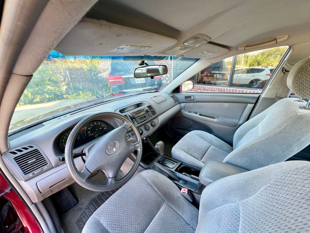 Photo 8 of this TOYOTA CAMRY