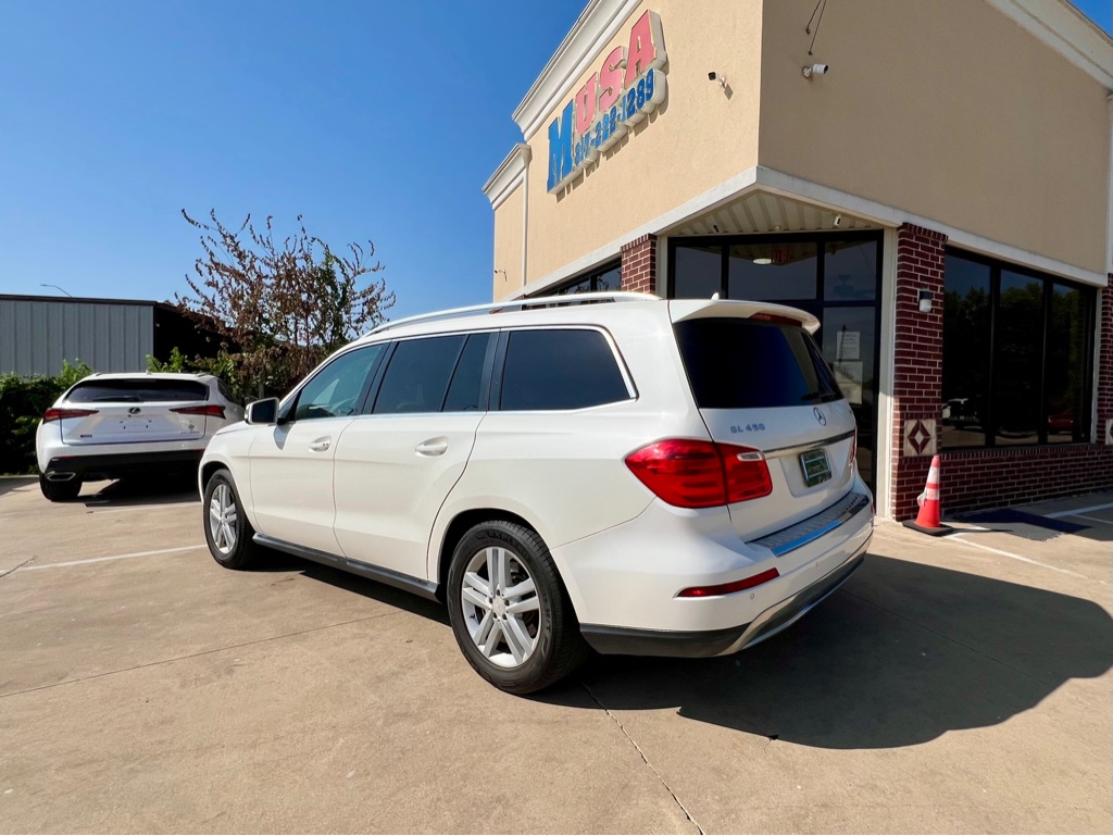 Photo 4 of this MERCEDES-BENZ GL