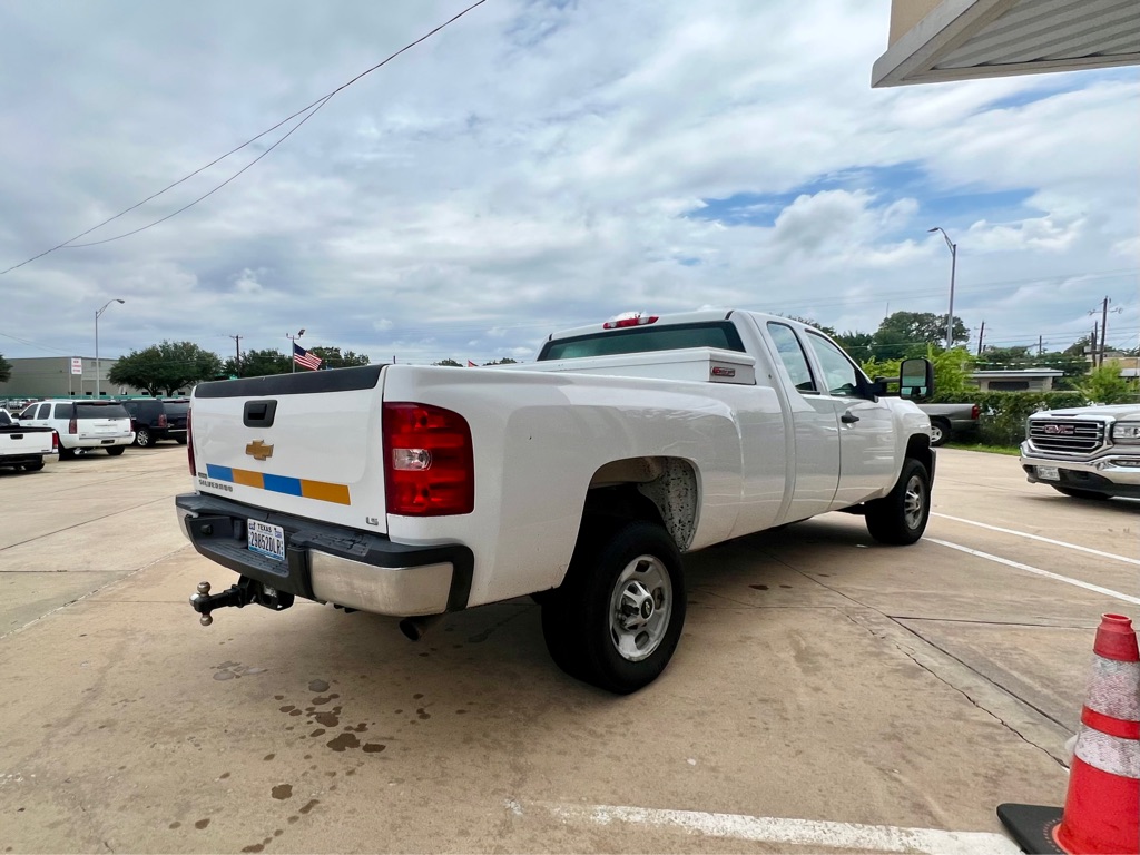 Photo 6 of this CHEVROLET SILVERADO 2500