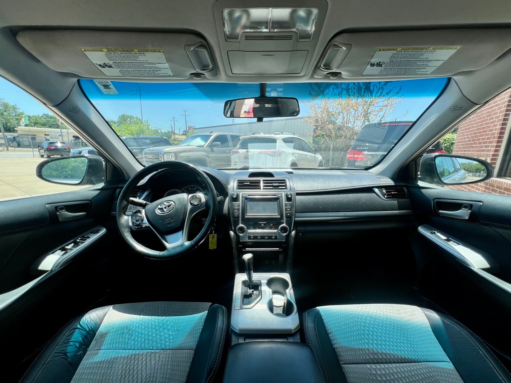 Photo 7 of this TOYOTA CAMRY