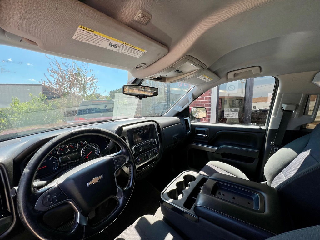 Photo 8 of this CHEVROLET SILVERADO 1500