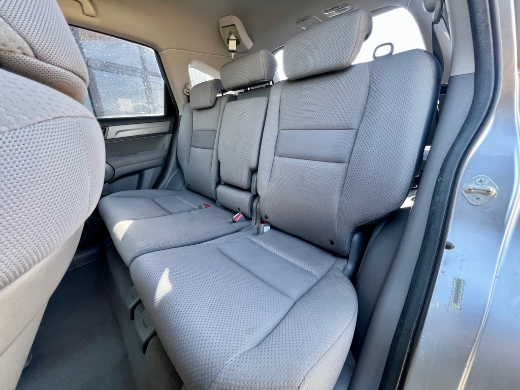 Photo 12 of this HONDA CR-V