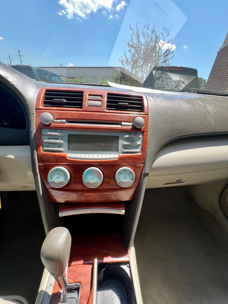 Photo 11 of this TOYOTA CAMRY