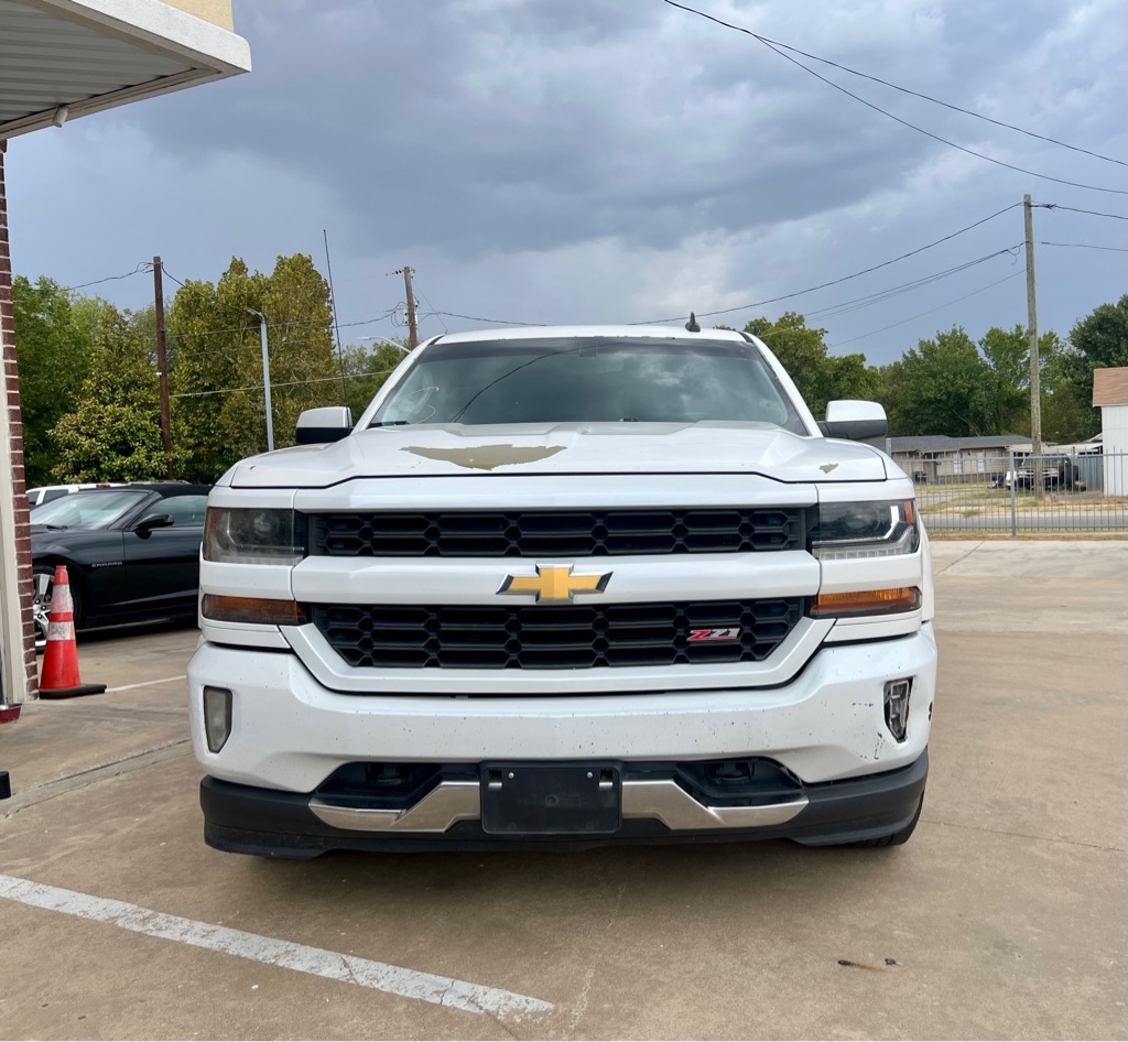 Photo 2 of this CHEVROLET SILVERADO 1500