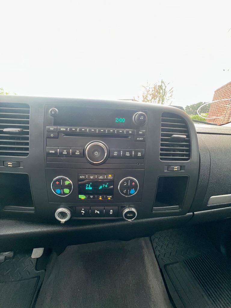 Photo 10 of this CHEVROLET SILVERADO 1500