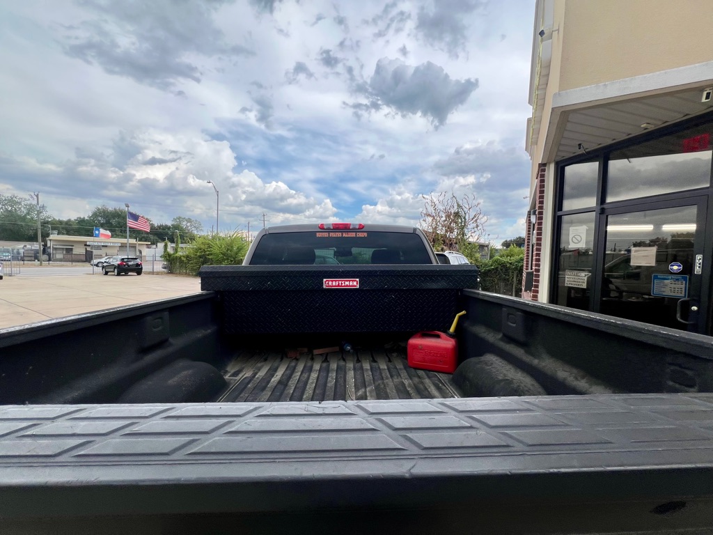 Photo 7 of this CHEVROLET SILVERADO 1500