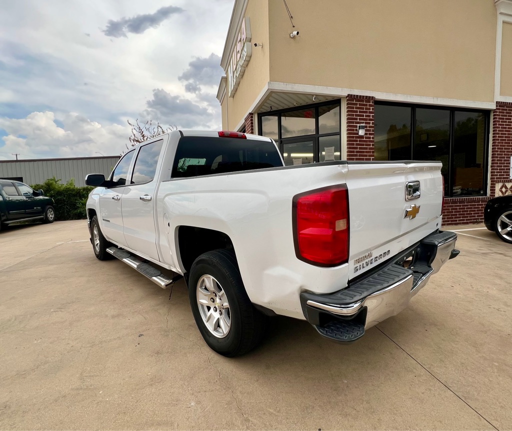 Photo 4 of this CHEVROLET SILVERADO 1500