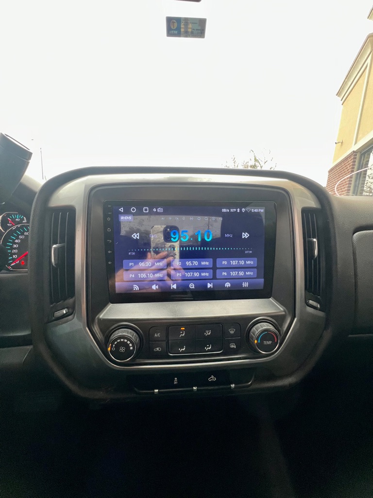 Photo 10 of this CHEVROLET SILVERADO 1500