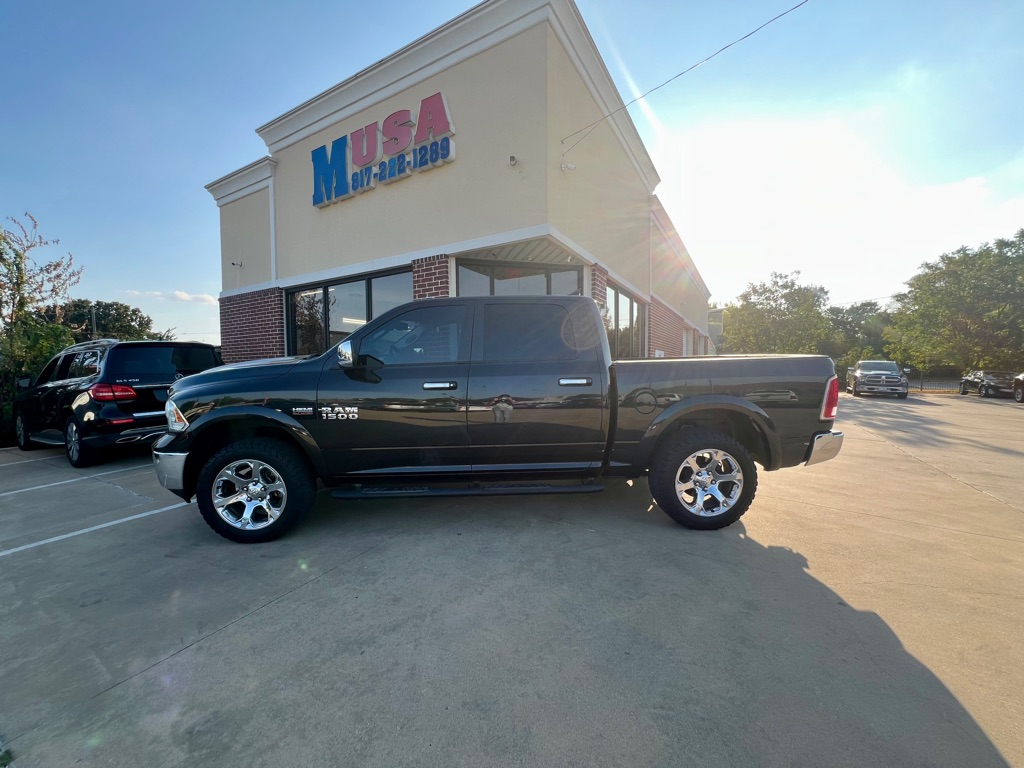 Photo 3 of this RAM 1500