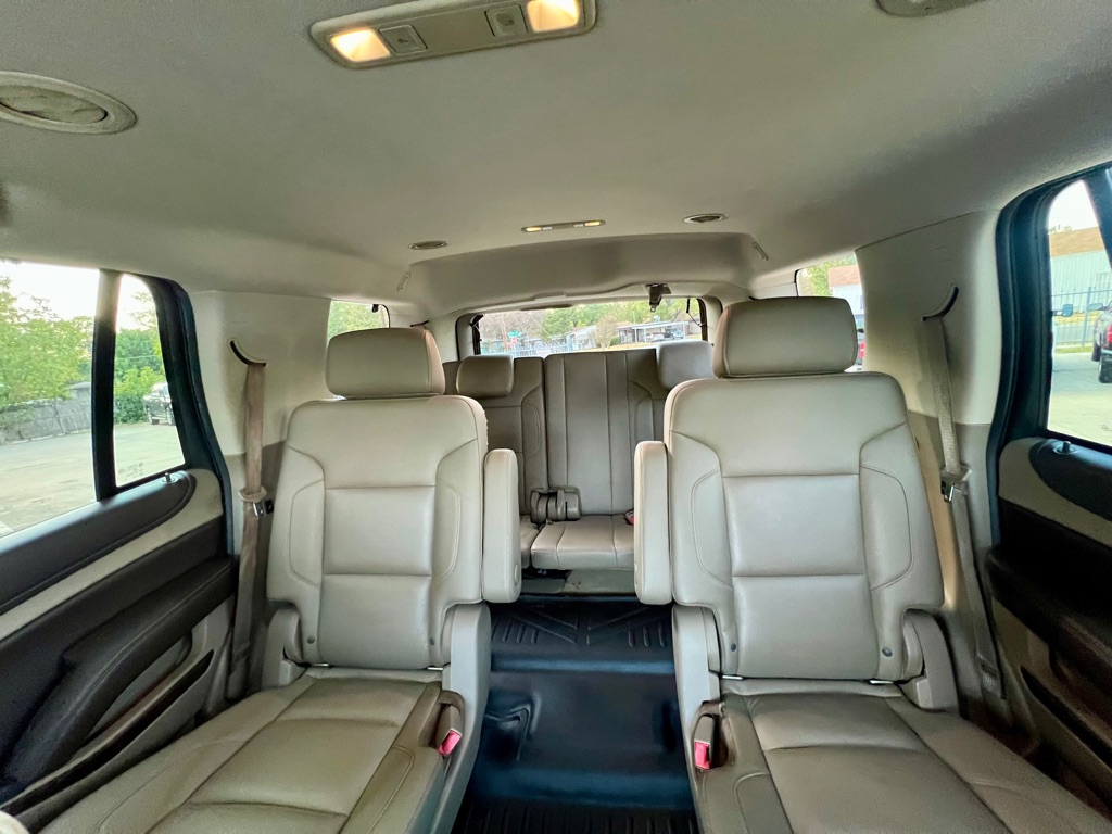 Photo 12 of this CHEVROLET TAHOE