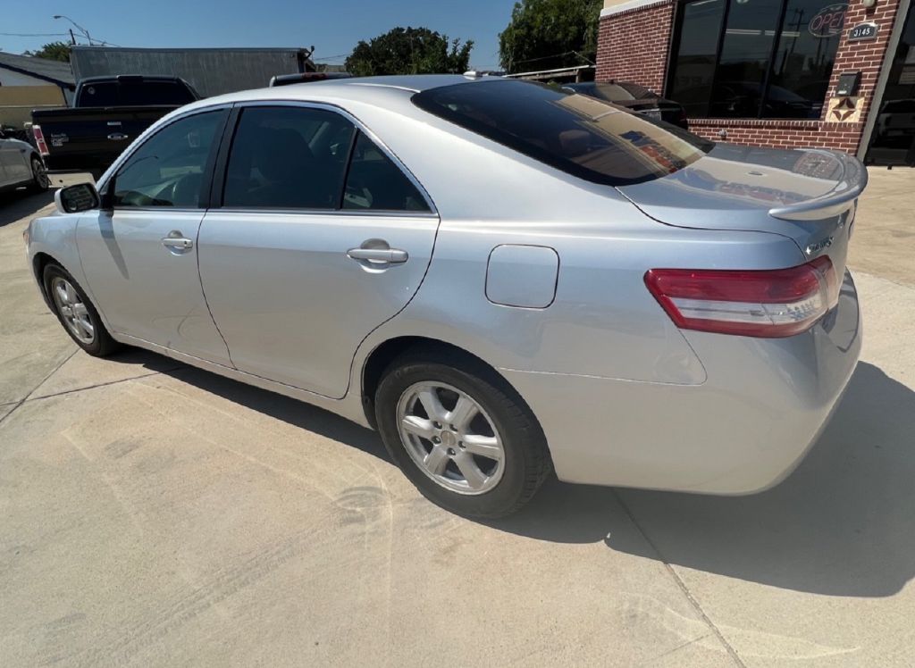 Photo 4 of this TOYOTA CAMRY