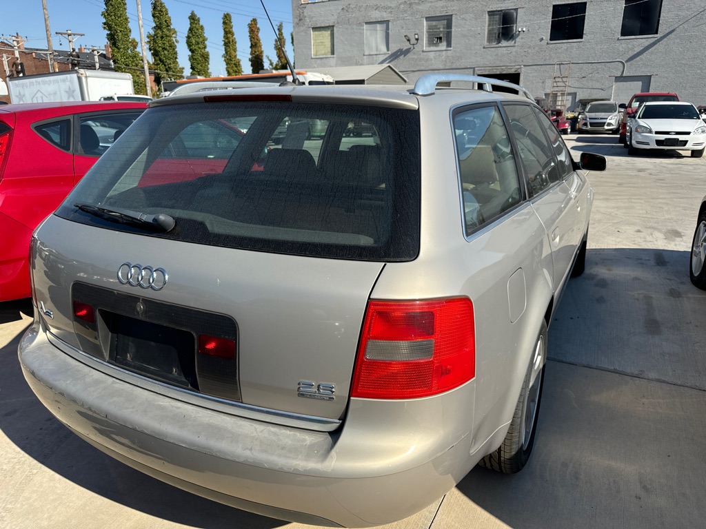 Photo 5 of this AUDI A6