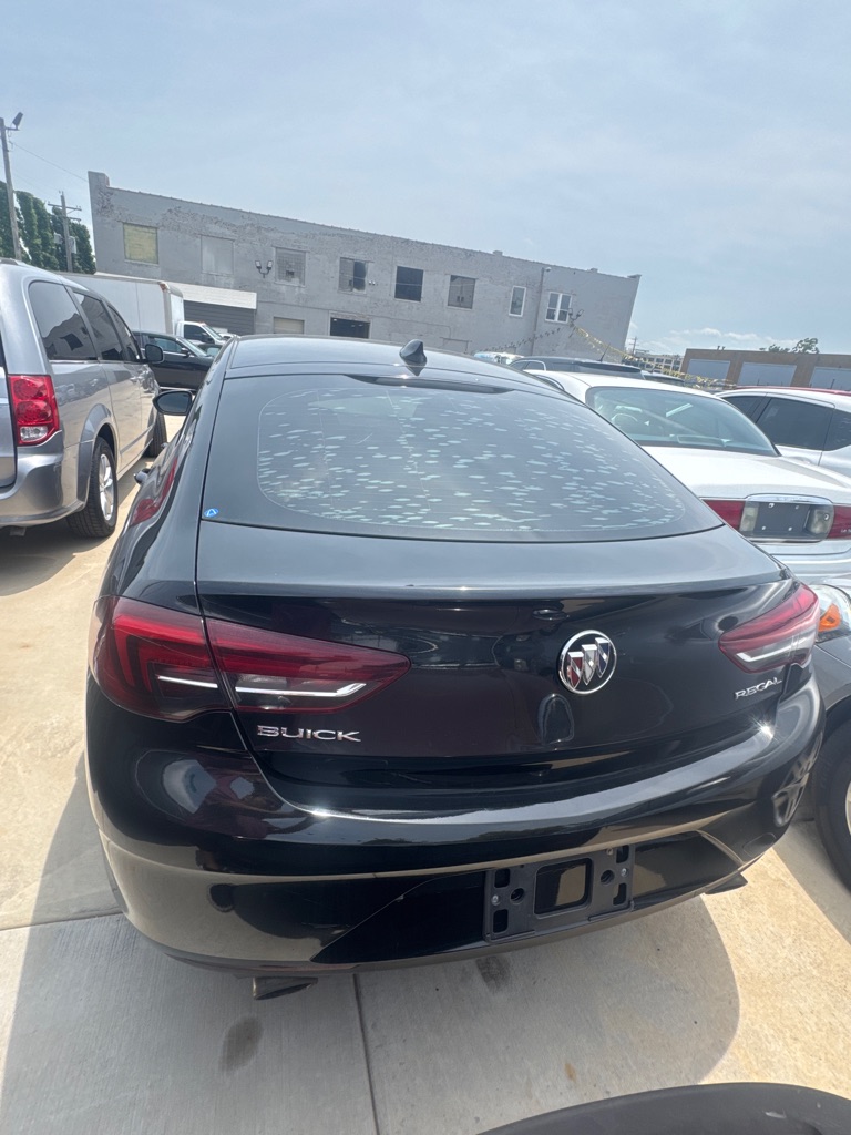 Photo 4 of this BUICK REGAL