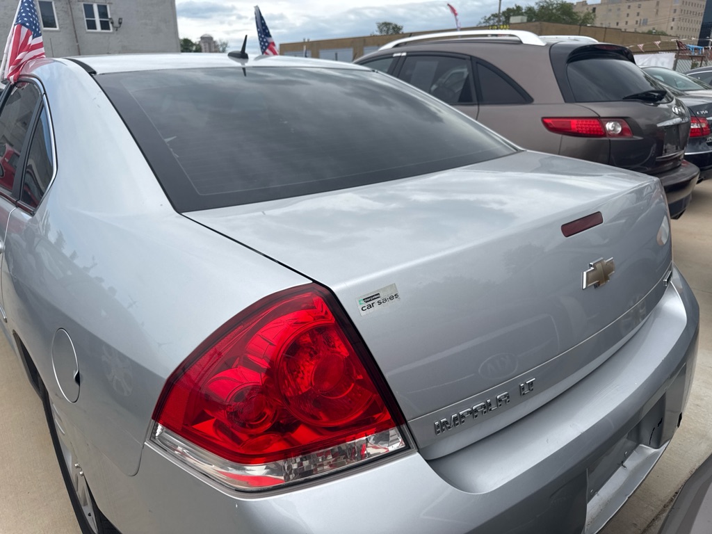 Photo 7 of this CHEVROLET IMPALA LIMITED